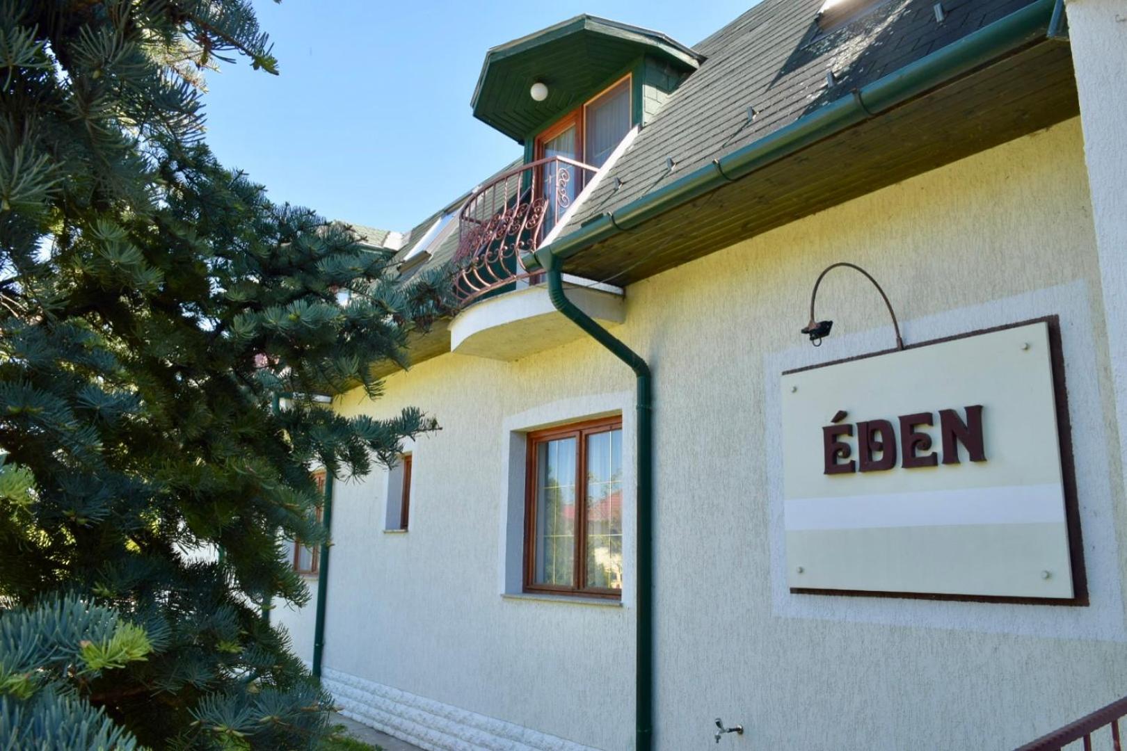 Eden Panzio Aparthotel Bük Eksteriør bilde